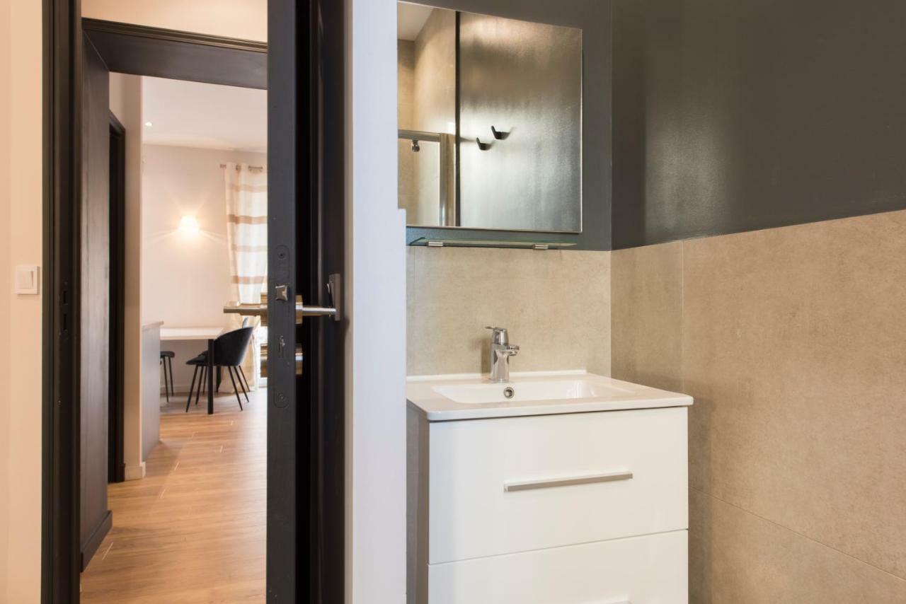 F2 Balcon A 1Minute De La Plage Saint-Raphael  Ngoại thất bức ảnh